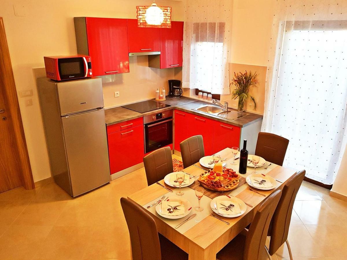 The Willow Garden Apartment House Marcana Екстер'єр фото