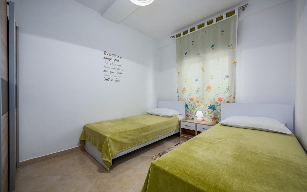 The Willow Garden Apartment House Marcana Екстер'єр фото