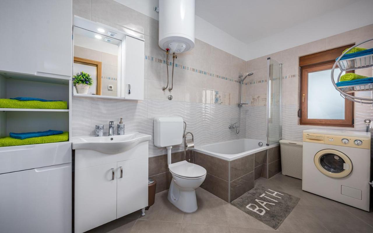 The Willow Garden Apartment House Marcana Екстер'єр фото